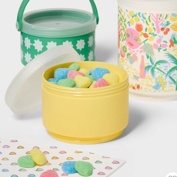 NWT Roller Rabbit x Target Vacation Stackable Snacklebox - Picture 3 of 4